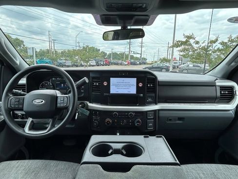 Used 2025 Ford F350 XLT AWD/4WD image 10