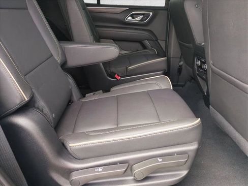 Used 2023 Chevrolet Tahoe Premier AWD/4WD image 22