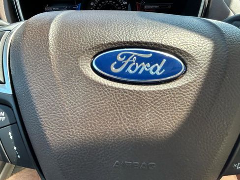 Used 2017 Ford Fusion Platinum AWD/4WD image 21