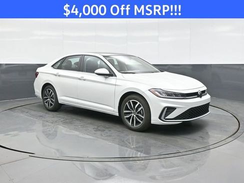 New 2026 Volkswagen Jetta SE FWD image 1