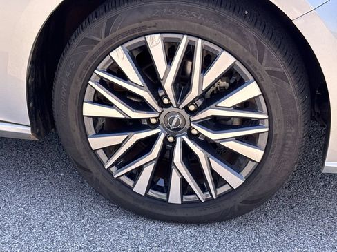 Certified 2023 Nissan Altima 2.5 SV AWD/4WD image 19