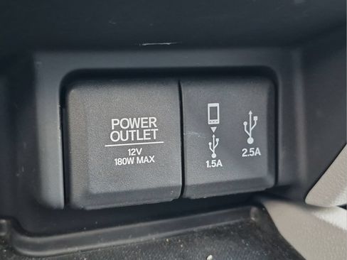 Used 2017 Honda Pilot Touring image 27