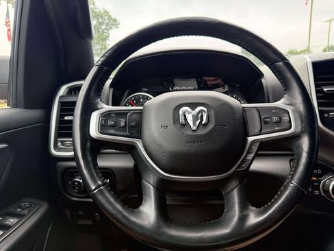 Used 2020 RAM 1500 Big Horn AWD/4WD image 18
