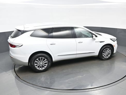 Used 2022 Buick Enclave Essence AWD/4WD image 41
