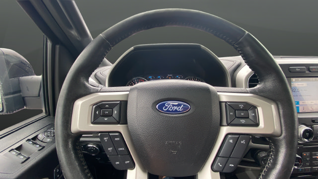 Used 2018 Ford F150 Lariat w/ Equipment Group 502A Luxury AWD/4WD image 17