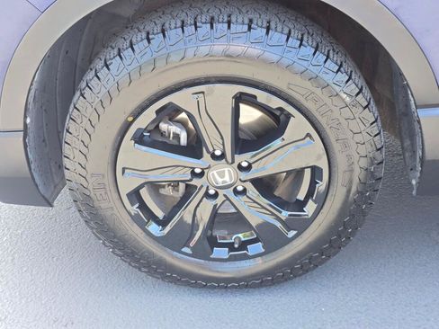 Used 2018 Honda CR-V LX image 17