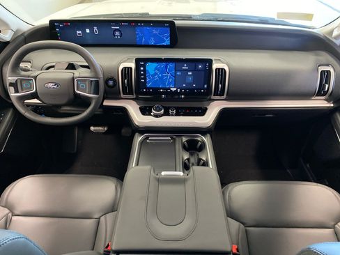 New 2026 Ford Expedition Active AWD/4WD image 15