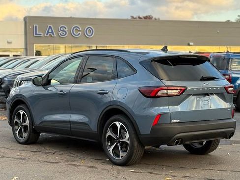 Certified 2025 Ford Escape ST-Line Elite image 40