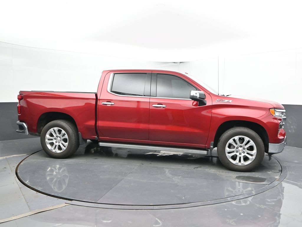 Used 2023 Chevrolet Silverado 1500 LTZ w/ Technology Package AWD/4WD image 4