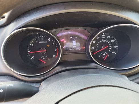 Used 2019 Kia Sedona LX image 15