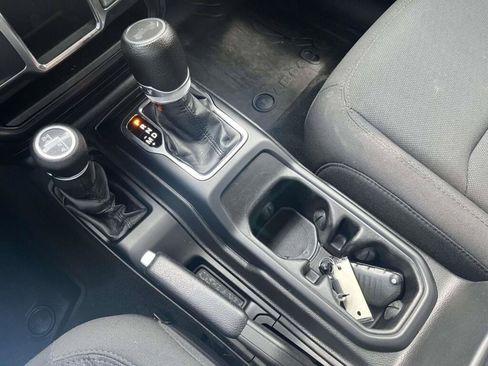 Used 2022 Jeep Wrangler Unlimited Sport AWD/4WD image 26