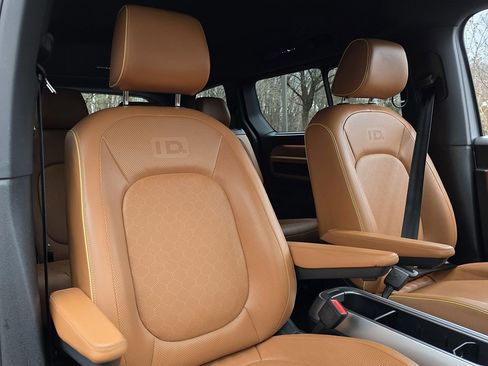 Used 2025 Volkswagen ID. Buzz Pro S image 24