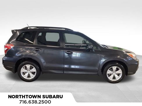 Used 2014 Subaru Forester 2.5i Touring AWD/4WD image 7