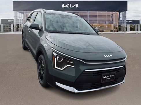New 2026 Kia Niro EX image 10