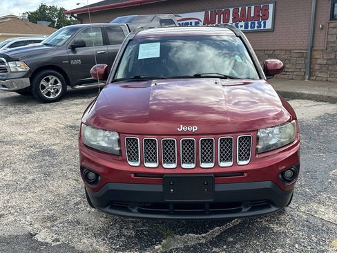 Used 2016 Jeep Compass Latitude AWD/4WD image 4