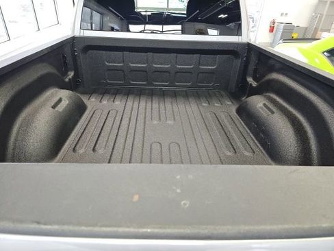 Used 2024 RAM 2500 Big Horn w/ Bed Utility Group image 8