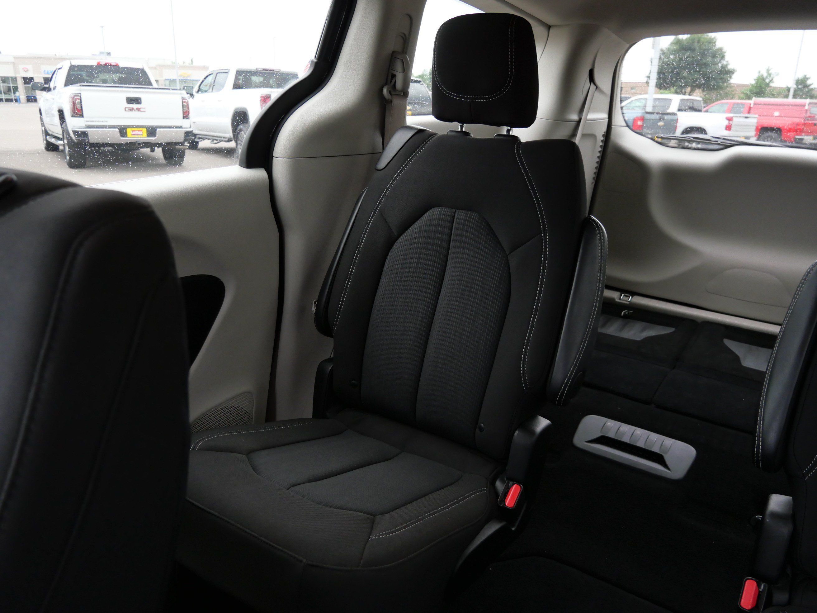 Used 2024 Chrysler Voyager LX FWD image 12