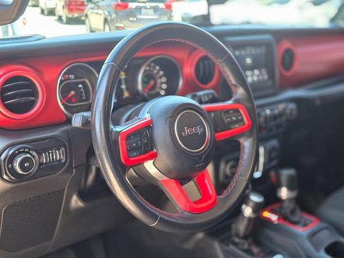 Used 2021 Jeep Wrangler Unlimited Rubicon AWD/4WD image 23