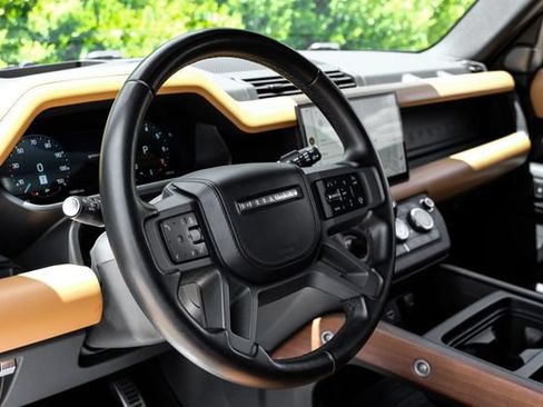 Used 2024 Land Rover Defender 110 X AWD/4WD image 21