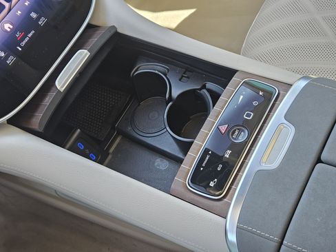 Certified 2023 Mercedes-Benz EQS 580 4MATIC Sedan image 21