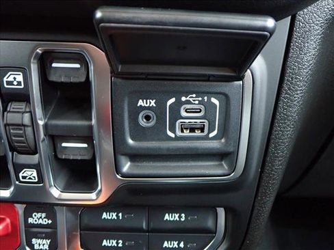 New 2026 Jeep Gladiator Rubicon w/ Safety Group AWD/4WD image 17
