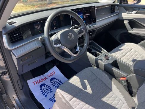 Used 2025 Volkswagen Tiguan S FWD image 14