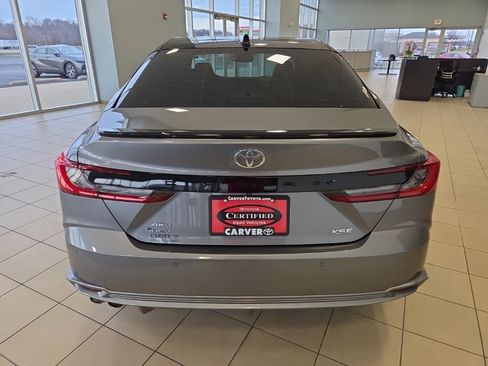 Used 2025 Toyota Camry XSE image 8