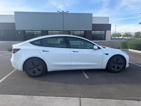 Used 2023 Tesla Model 3 Standard Range image 6