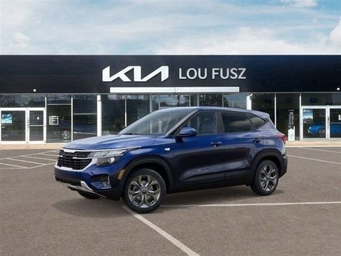 New 2026 Kia Seltos LX image 3