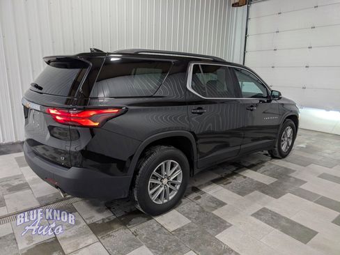 Used 2023 Chevrolet Traverse LT image 4