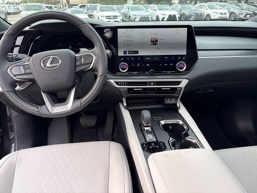 Used 2026 Lexus RX 350 Premium Plus w/ Convenience Package AWD/4WD image 18
