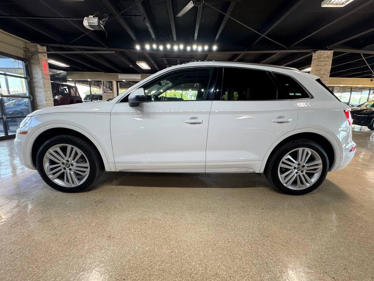Used 2019 Audi Q5 2.0T Premium Plus AWD/4WD image 4