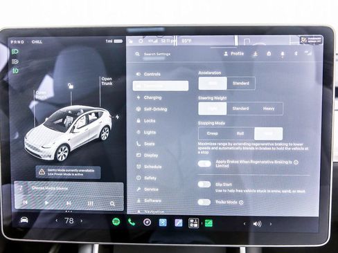 Used 2021 Tesla Model Y 2WD image 24