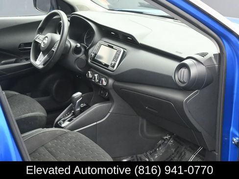Used 2022 Nissan Kicks S FWD image 6
