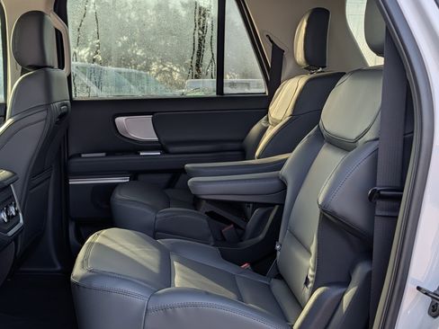New 2026 Ford Expedition Max Active RWD image 18