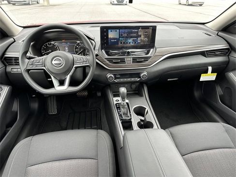 New 2025 Nissan Altima 2.5 SV w/ SV Special Edition Package image 17