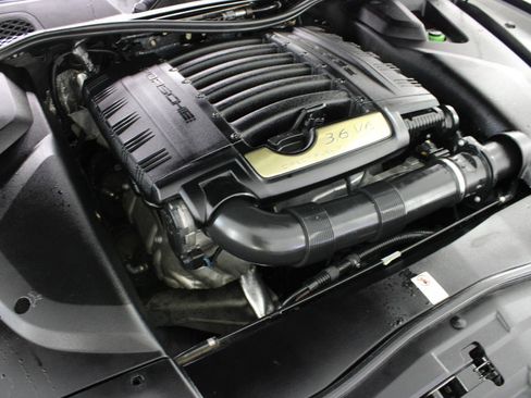 Used 2016 Porsche Cayenne image 66