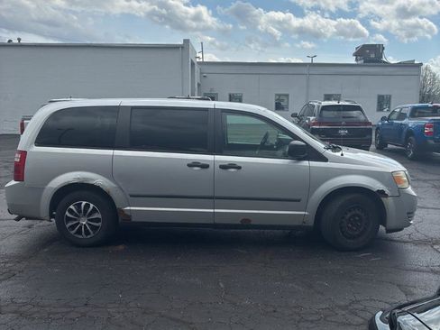 Used 2008 Dodge Grand Caravan SE image 13