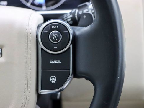 Used 2017 Land Rover Range Rover HSE AWD/4WD image 24