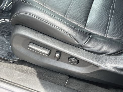 Used 2020 Honda CR-V EX-L image 18