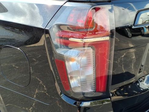 Used 2022 Chevrolet Tahoe RST w/ Sport Performance Package image 10