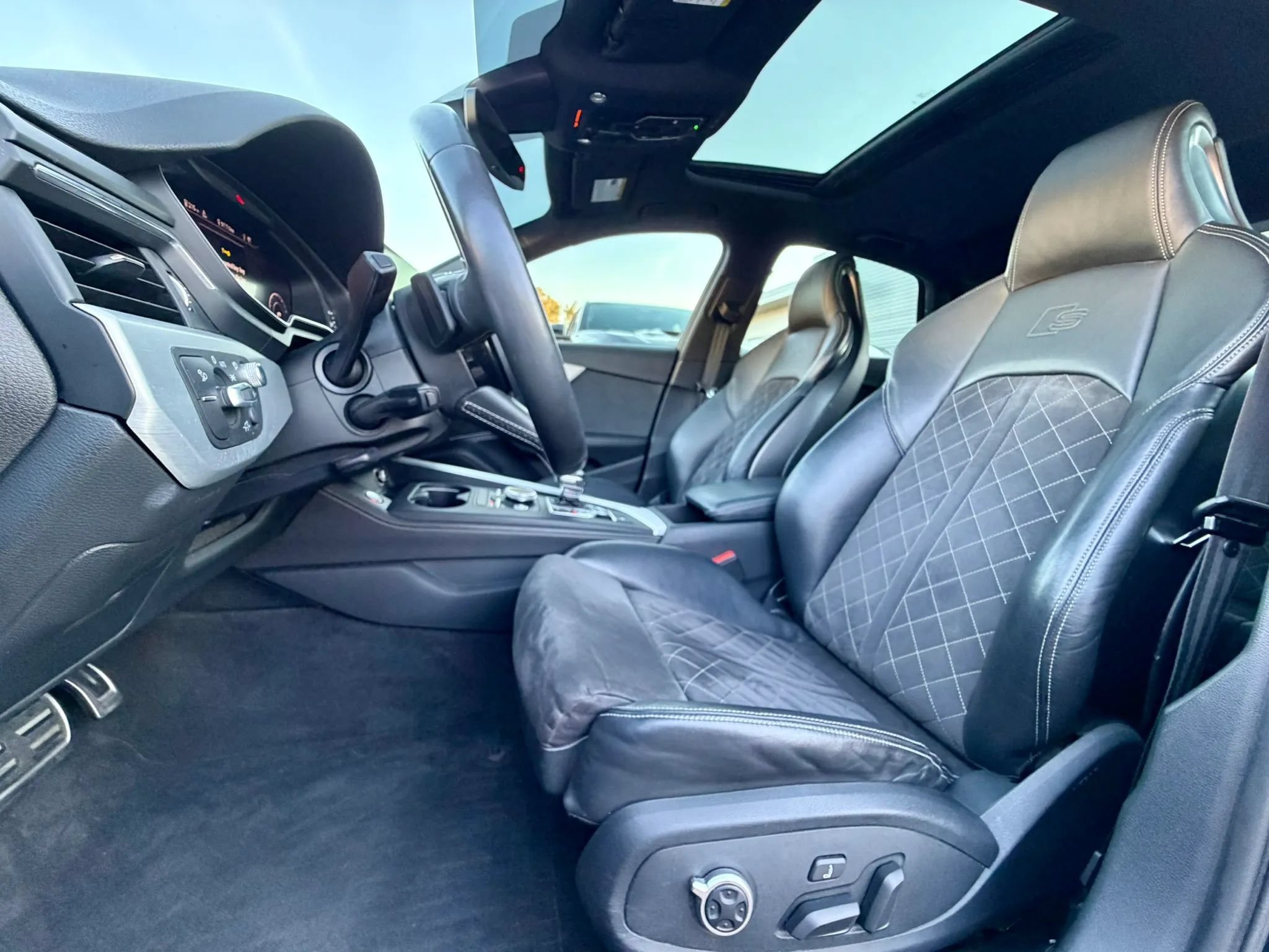 Used 2019 Audi S4 Prestige w/ Prestige Package AWD/4WD image 22