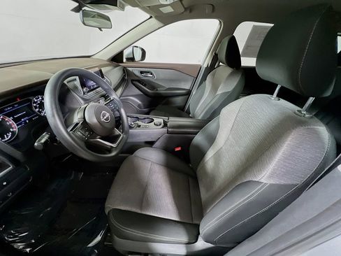 Used 2023 Nissan Rogue SV AWD/4WD image 19