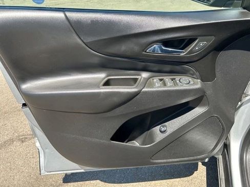 Used 2022 Chevrolet Equinox LT AWD/4WD image 11