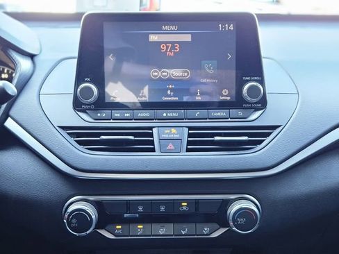 Certified 2021 Nissan Altima 2.5 SV image 23