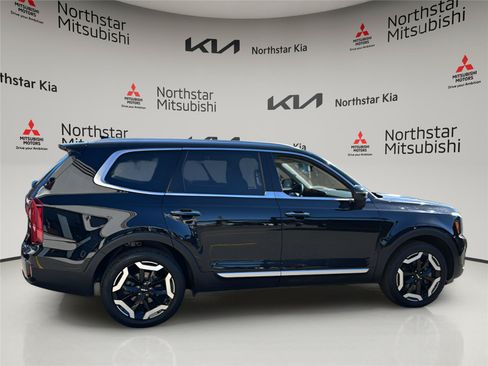 Used 2025 Kia Telluride S AWD/4WD image 7