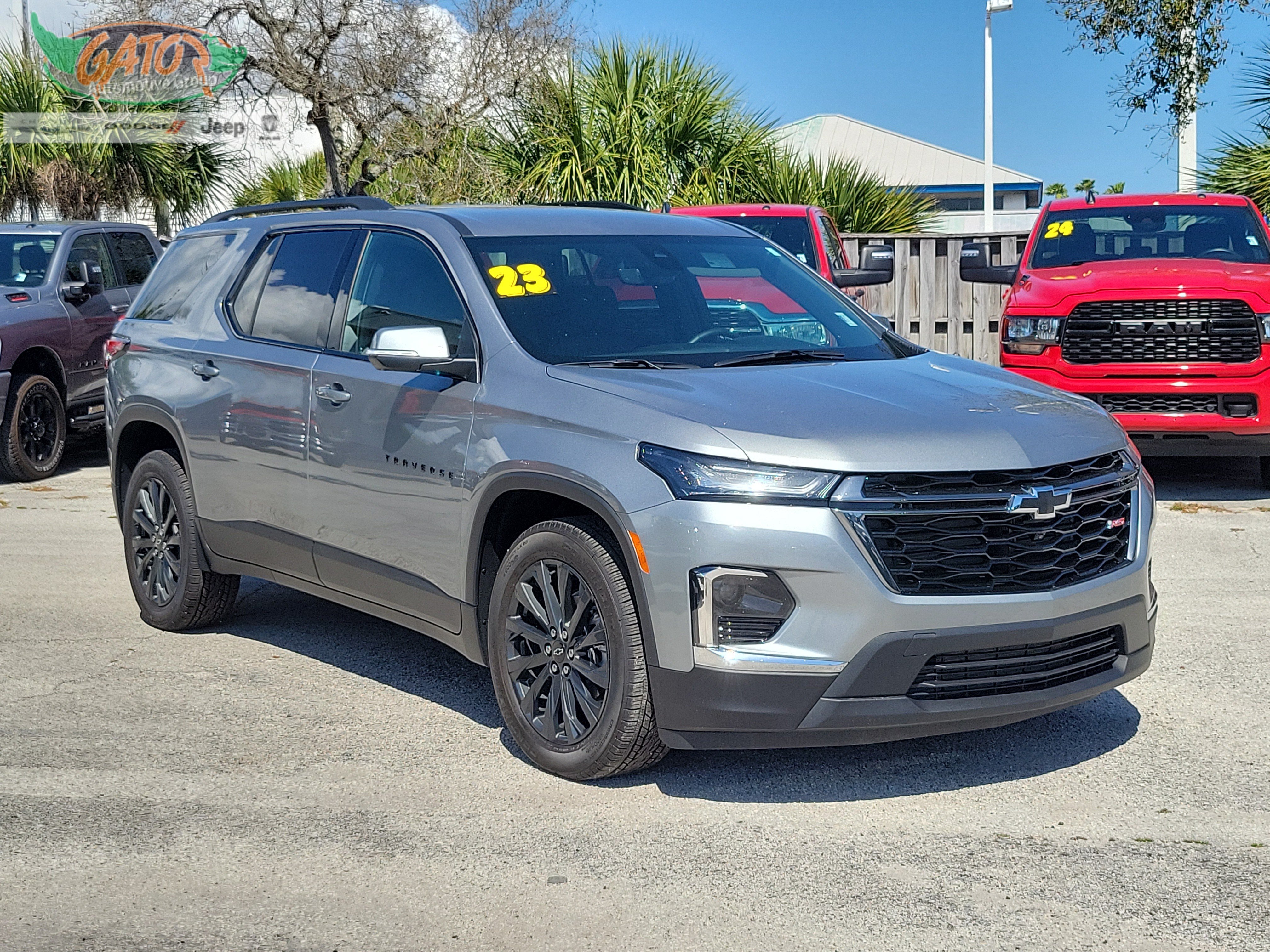 Used 2023 Chevrolet Traverse RS AWD/4WD image 1