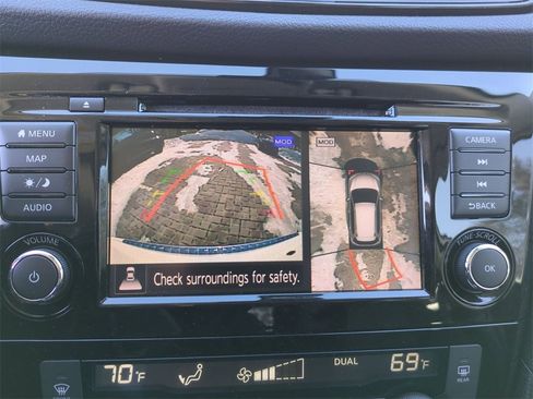 Used 2020 Nissan Rogue SV w/ Sun & Sound Touring Package image 26