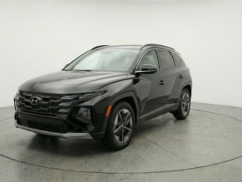 Used 2025 Hyundai Tucson SEL AWD/4WD image 3