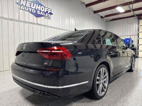 Used 2018 Volkswagen Passat 2.0T R-Line FWD image 3